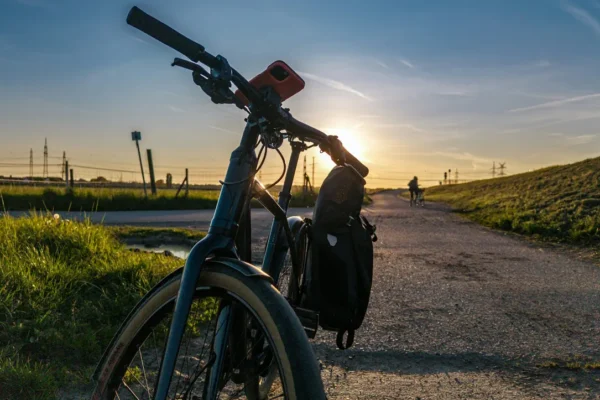 fahrrad im sonnenuntergang